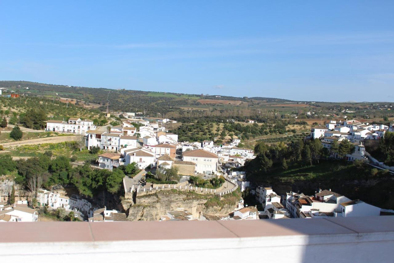 Alojamiento Rural Carmen Setenil De Las Bodegas Exteriör bild